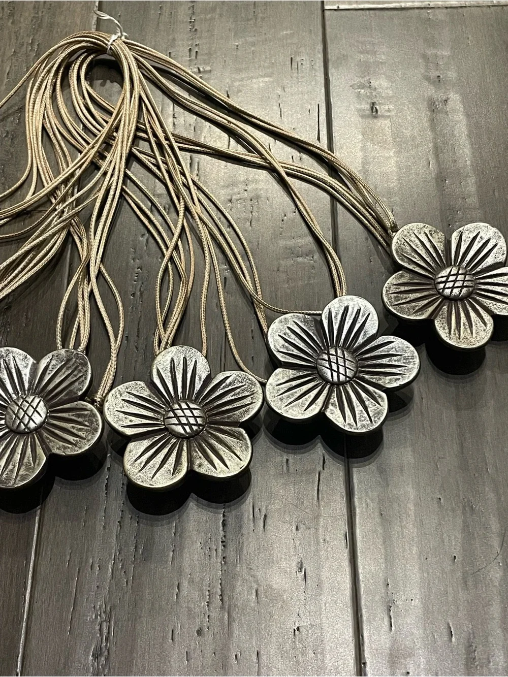 Set of 6 Silver Flower Magnetic Curtain Tiebacks Rope Holdbacks Floral Decor